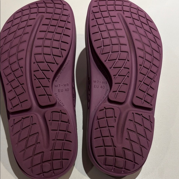 OOFOS OOah Women's Slide Sandals - Picture 4 of 5